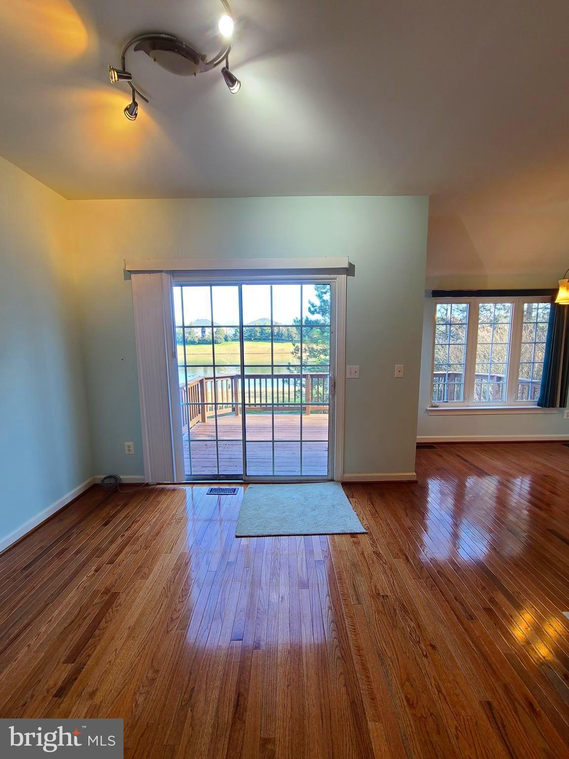 PRINCE WILLIAM COMMONS - Residential Lease