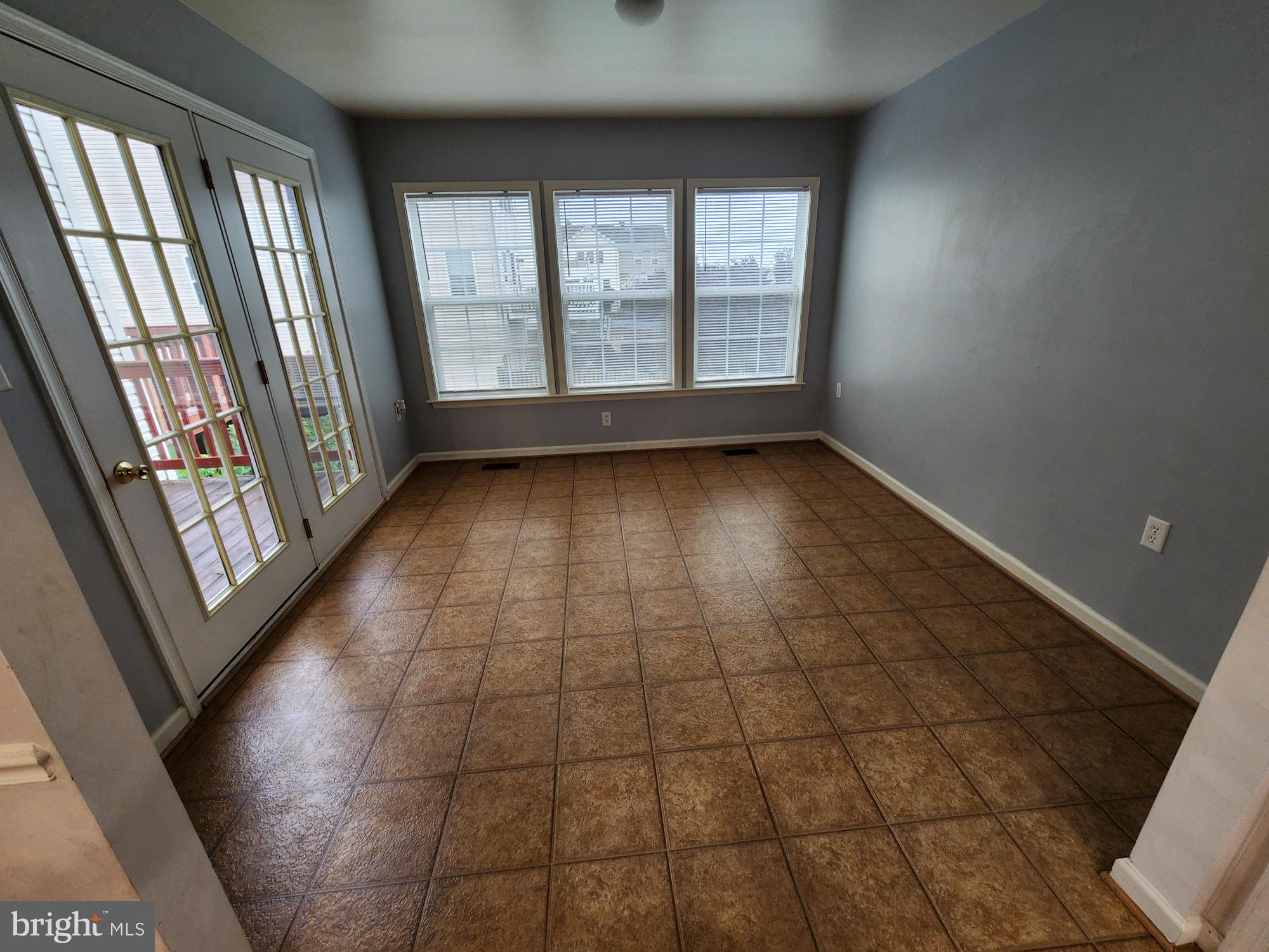 MANOR PARK - Residential Lease