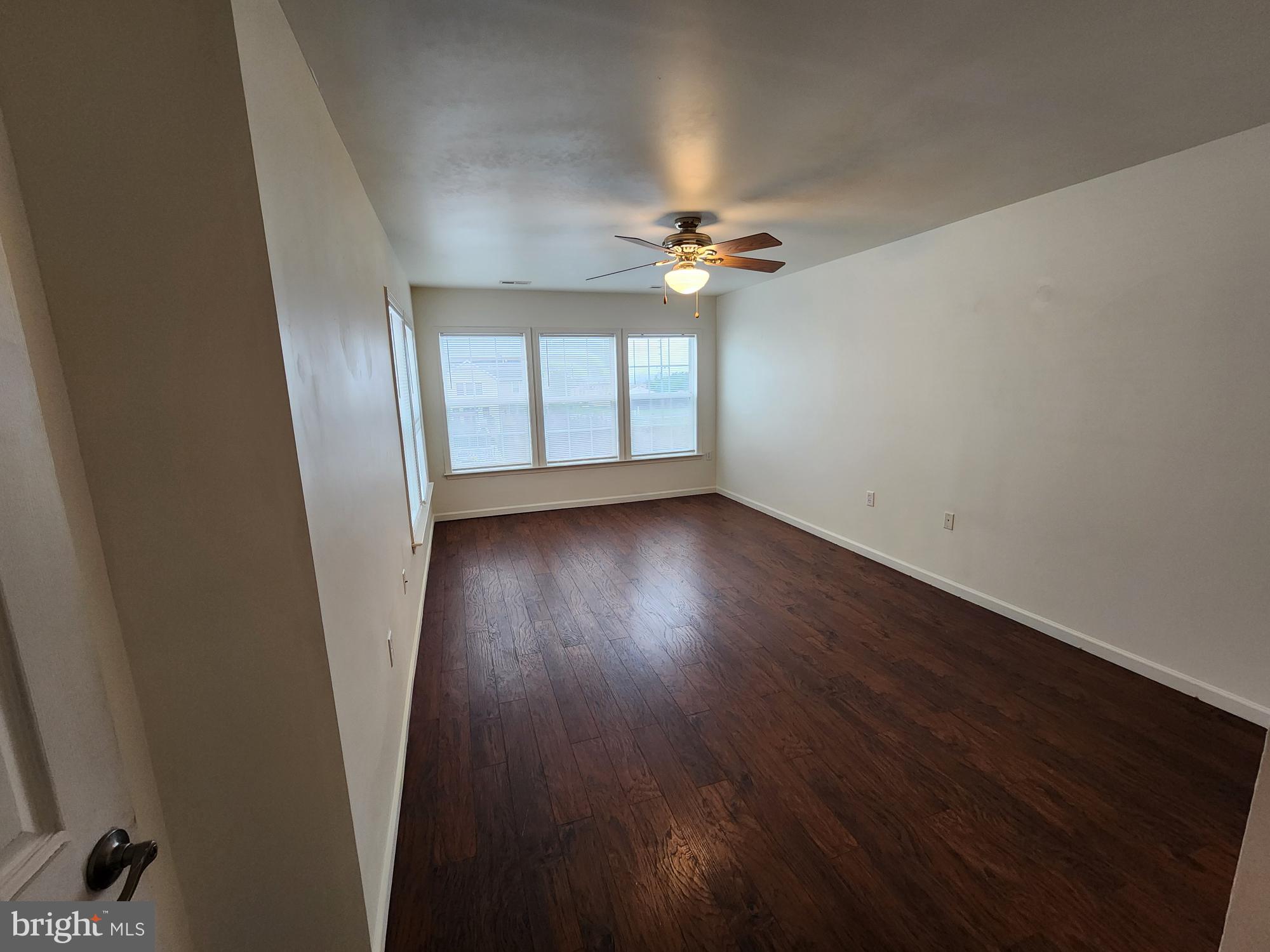 MANOR PARK - Residential Lease