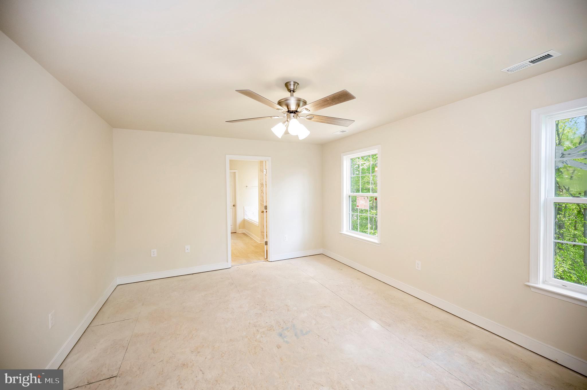 PRESIDENTIAL LAKES - Residential