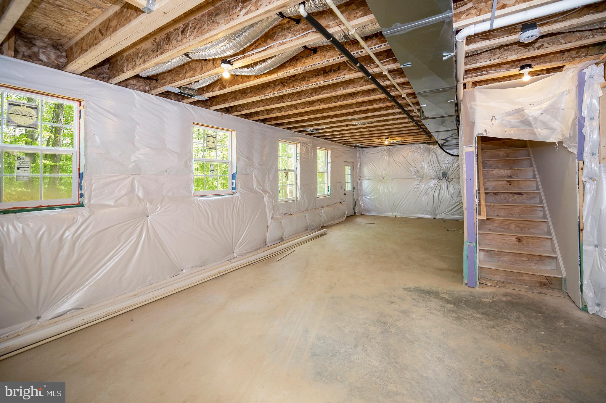 PRESIDENTIAL LAKES - Residential