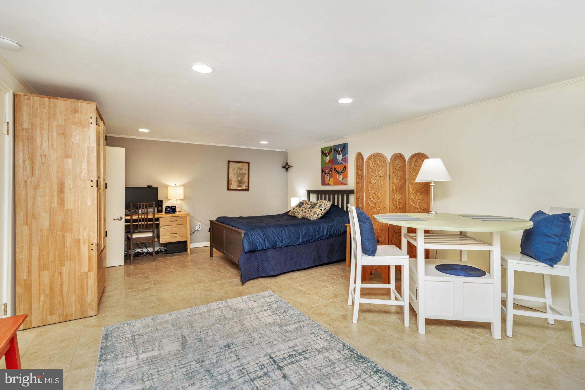 MINE BANK - Residential