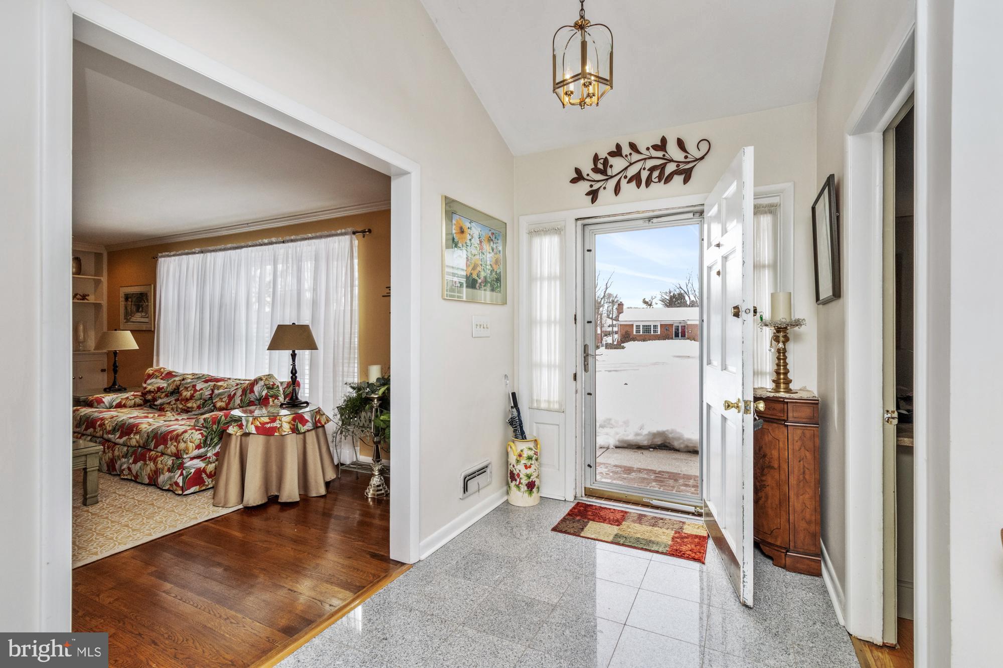 MINE BANK - Residential