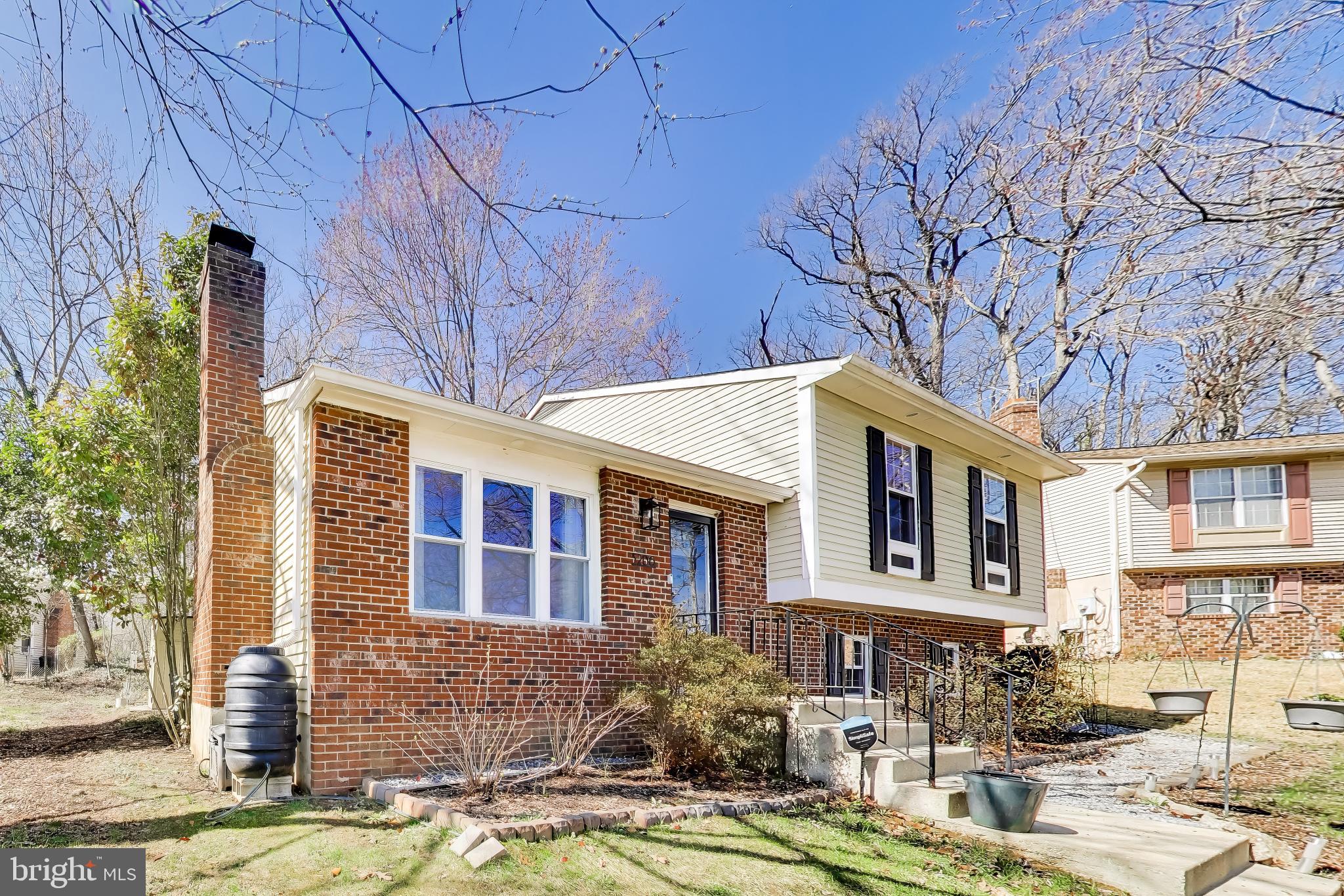 CHEVERLY HILLS - Residential