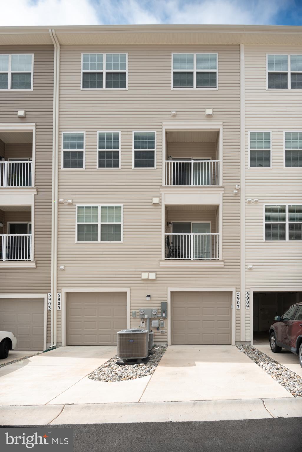 JEFFERSON PLACE - Residential Lease