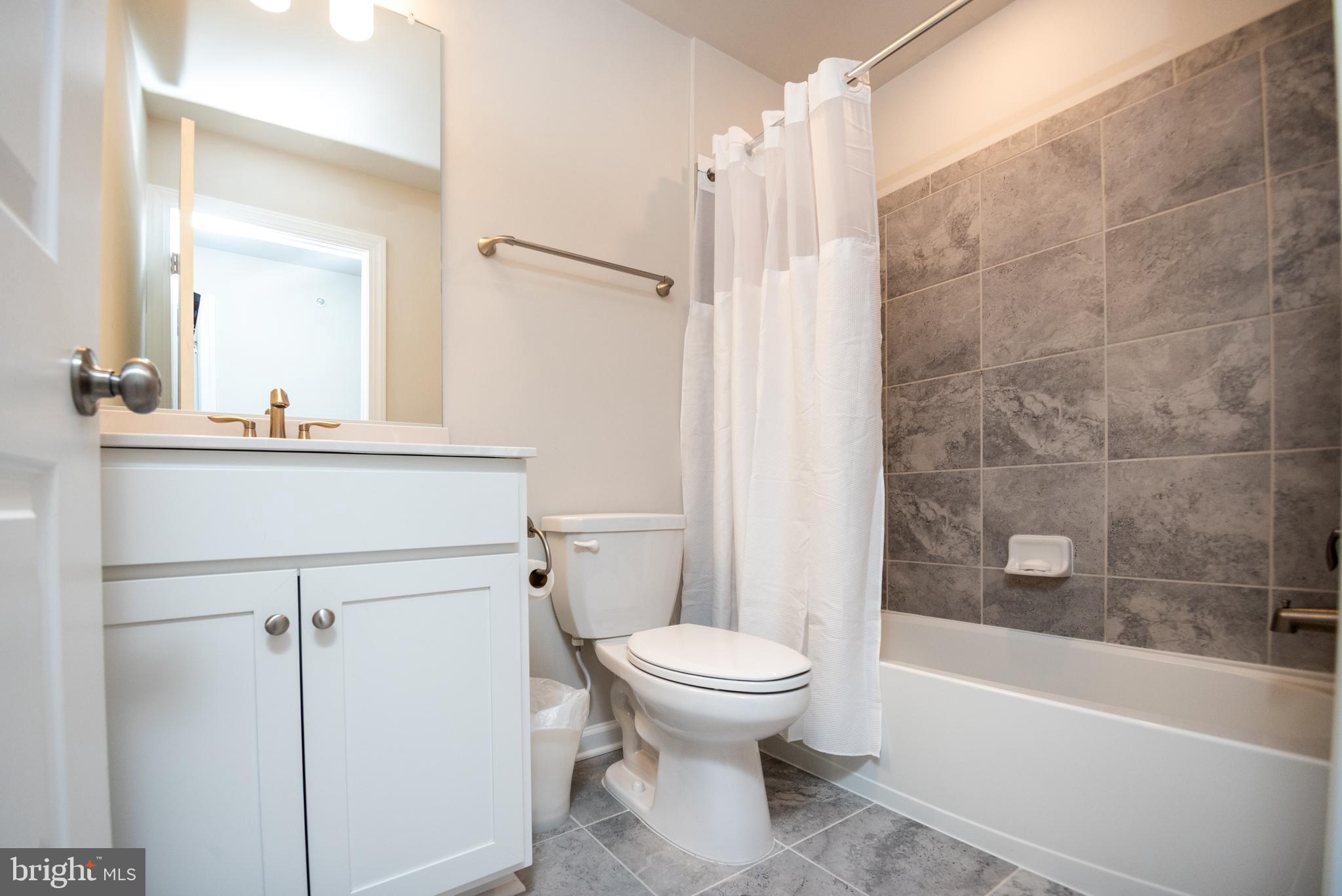 JEFFERSON PLACE - Residential Lease