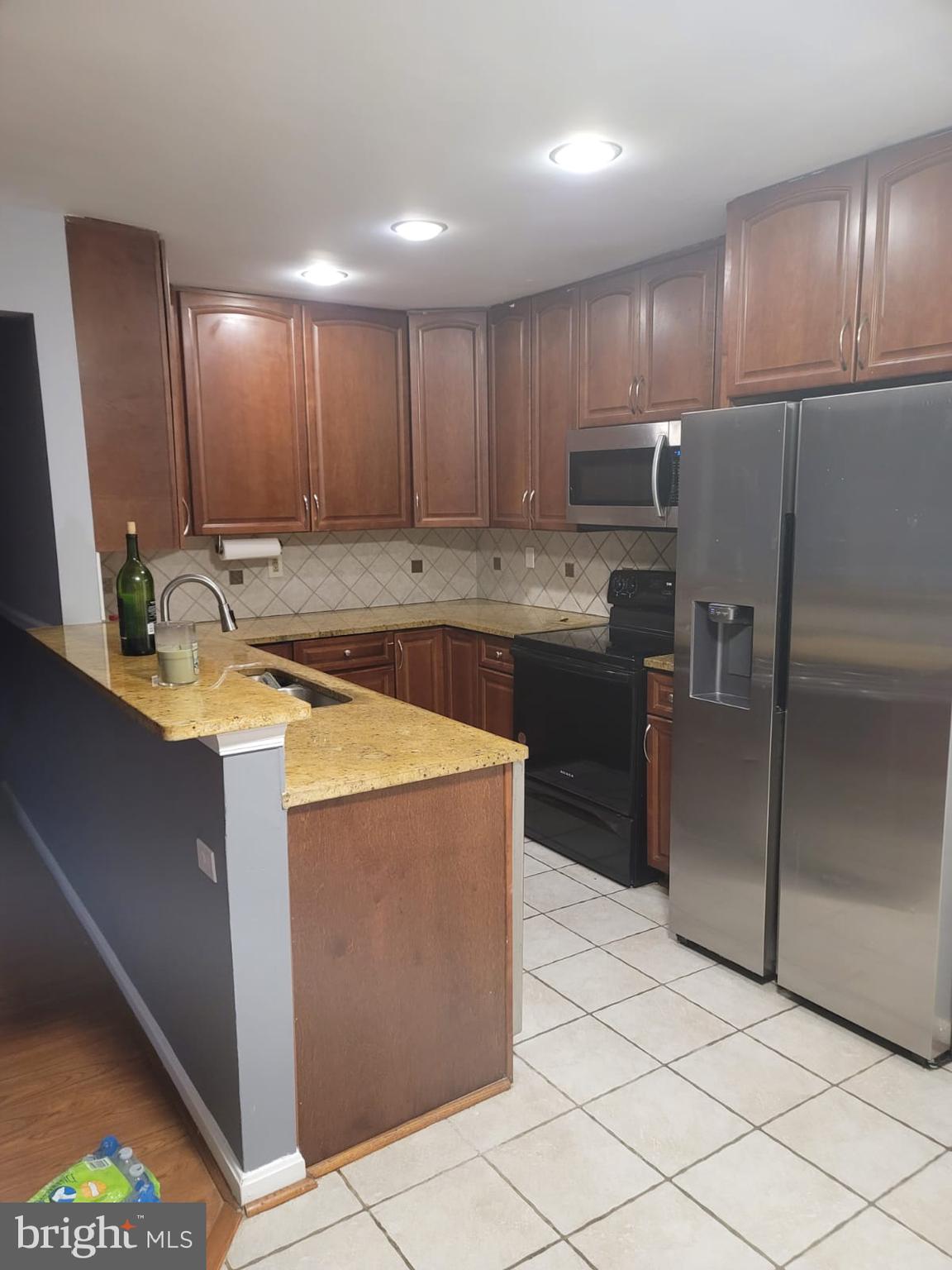 THE STATIONS - Residential Lease