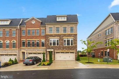 2358 CHADLINGTON ROAD FALLS CHURCH VA 22043