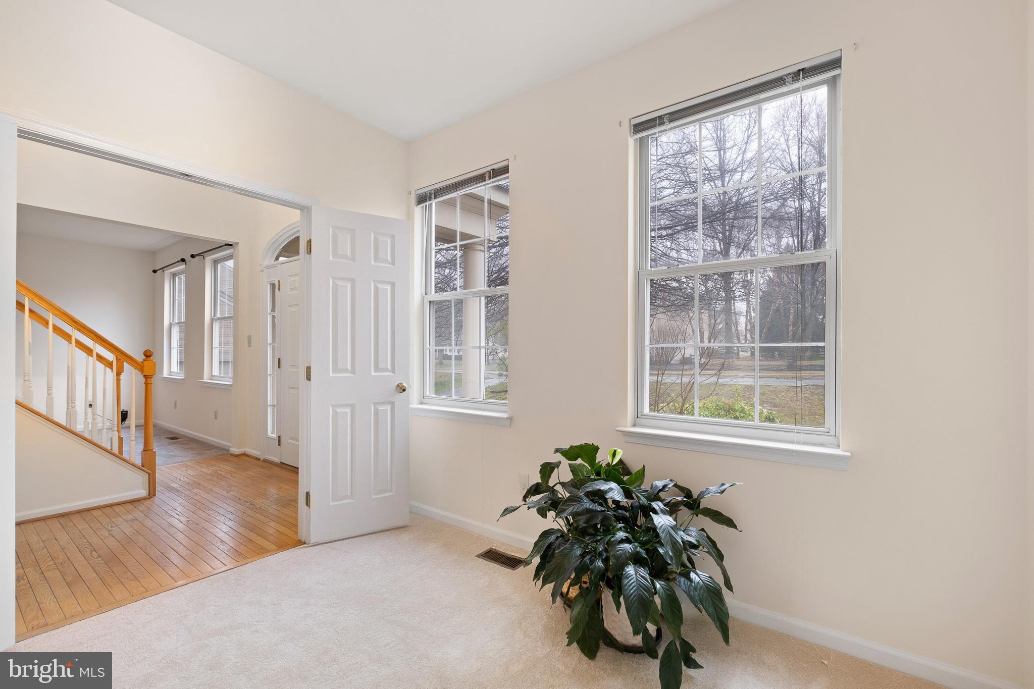 6 KILLENS POND COURT