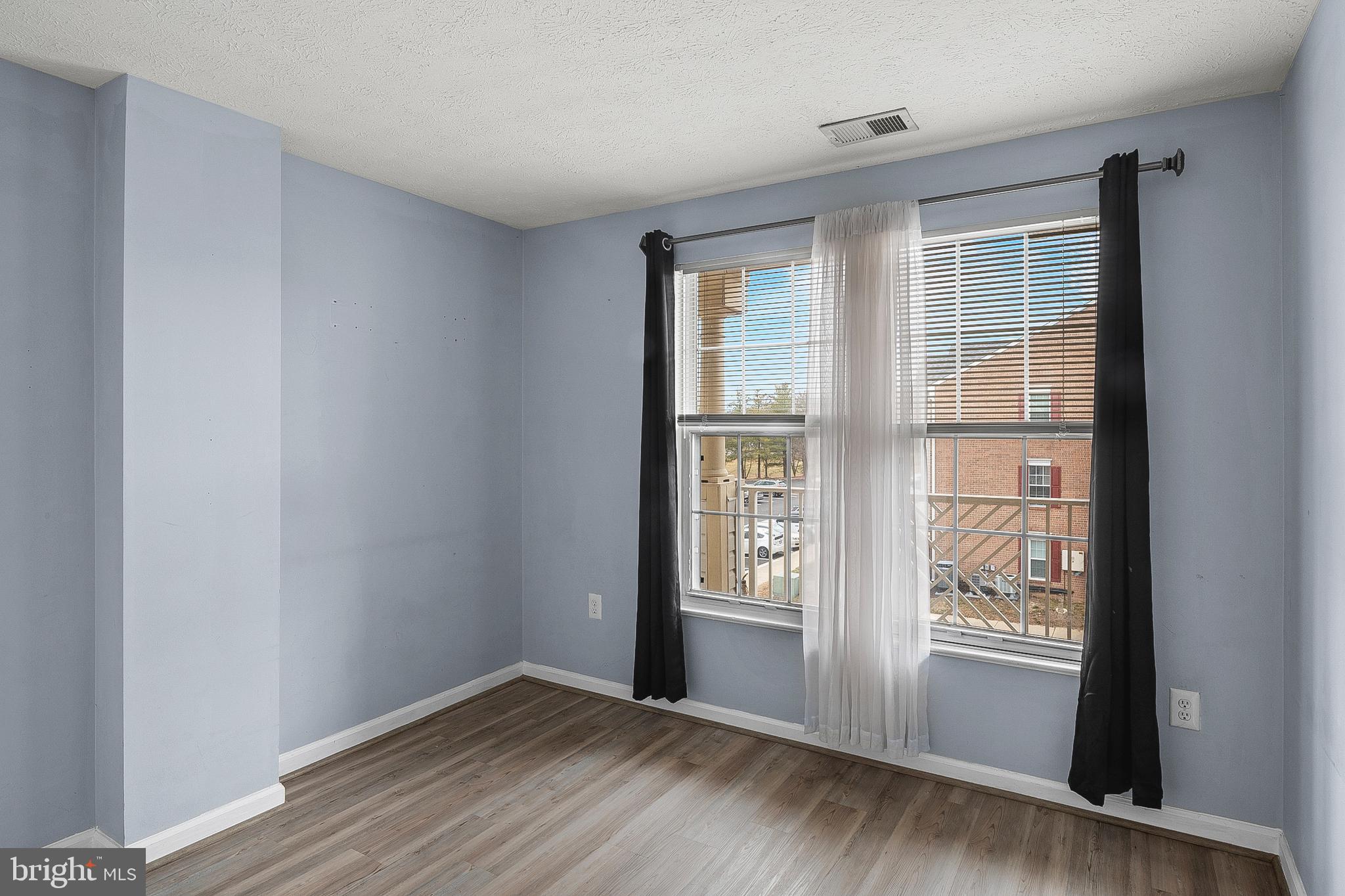 PINEY ORCHARD - Residential