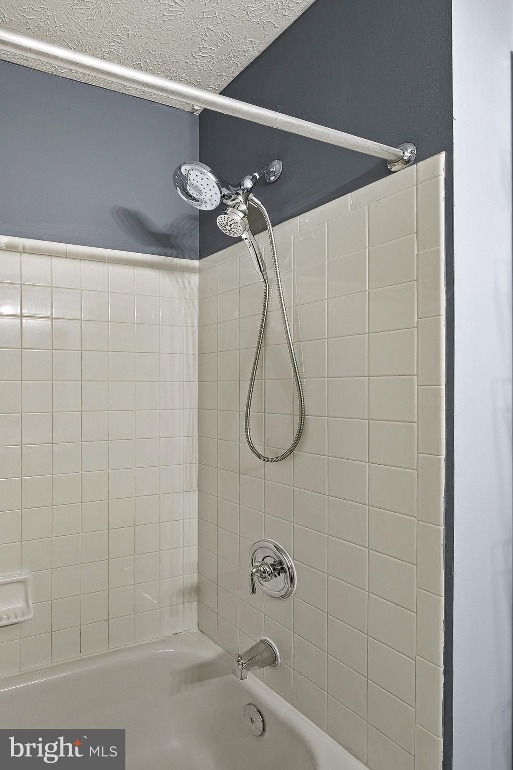 PINEY ORCHARD - Residential