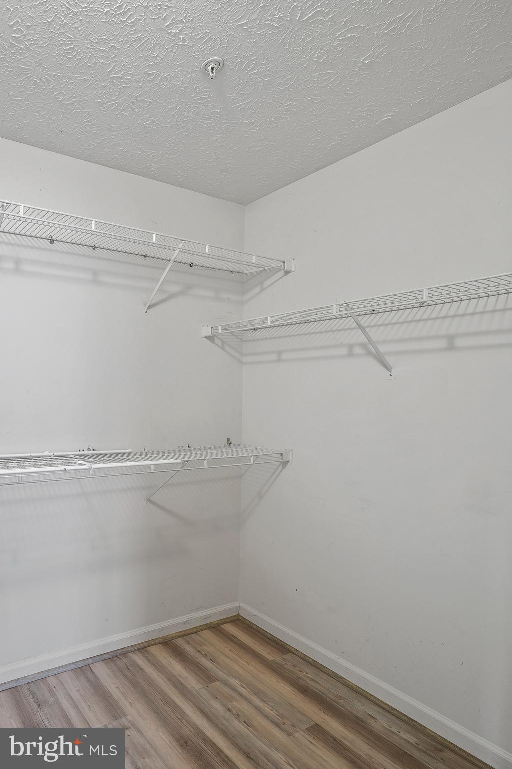 PINEY ORCHARD - Residential