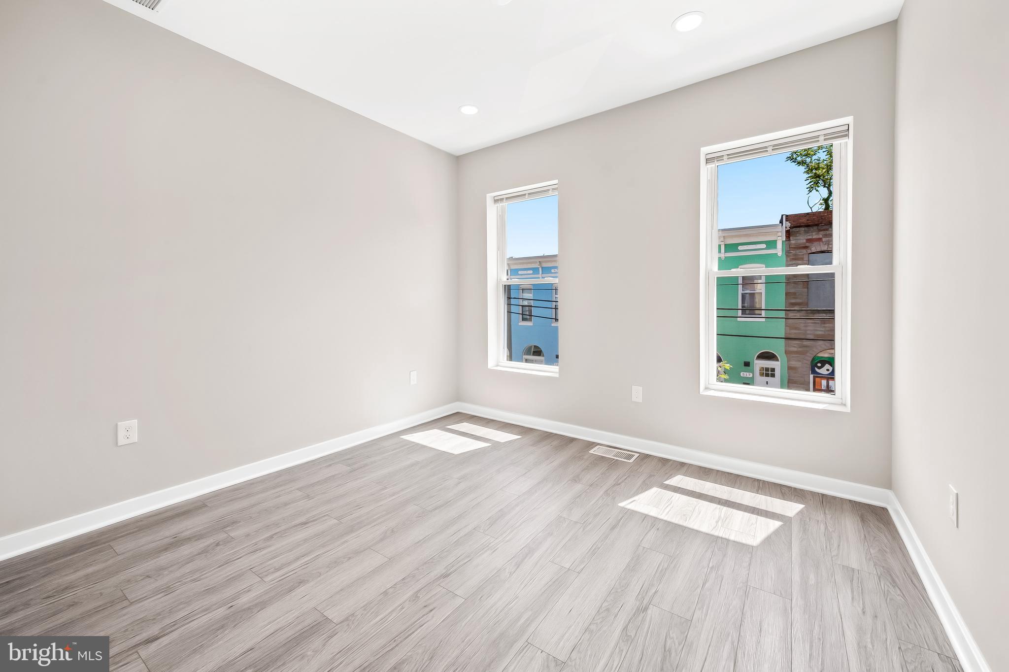 HARWOOD - Residential