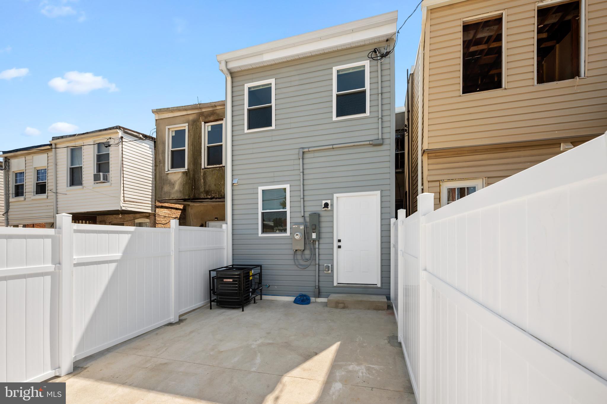 HARWOOD - Residential