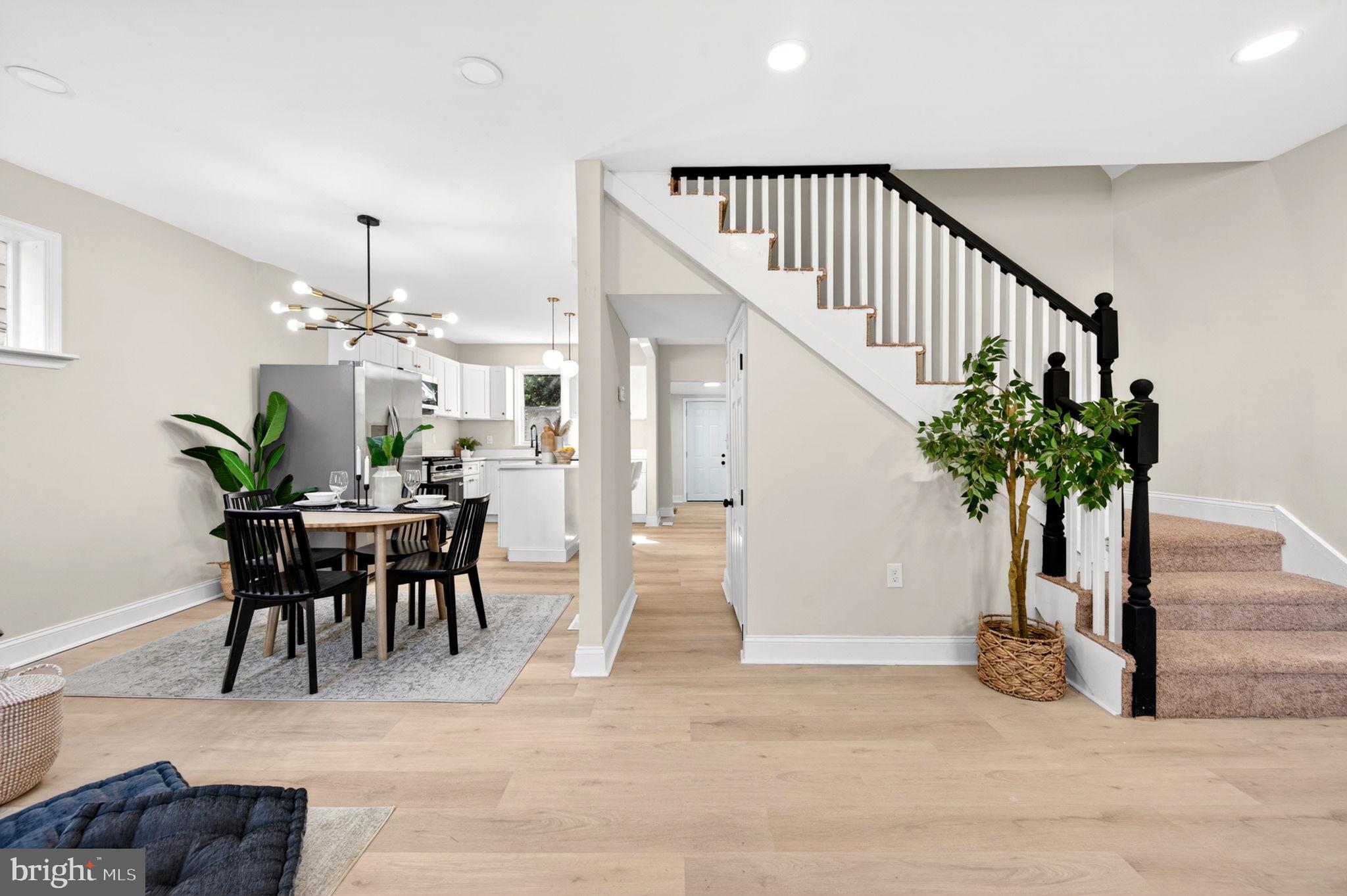 BROAD ACRES - Residential