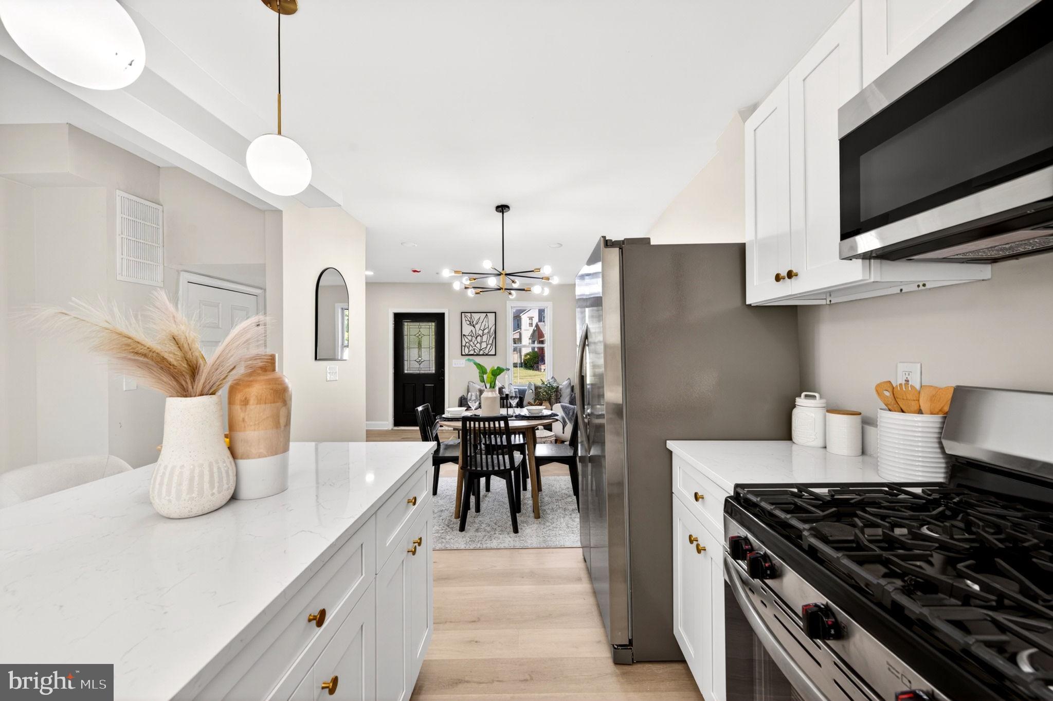 BROAD ACRES - Residential