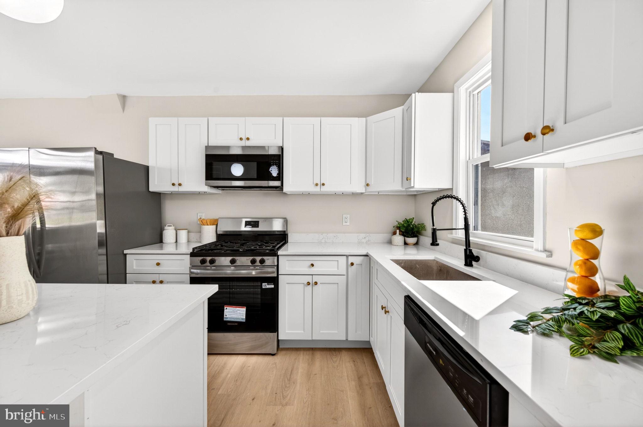 BROAD ACRES - Residential