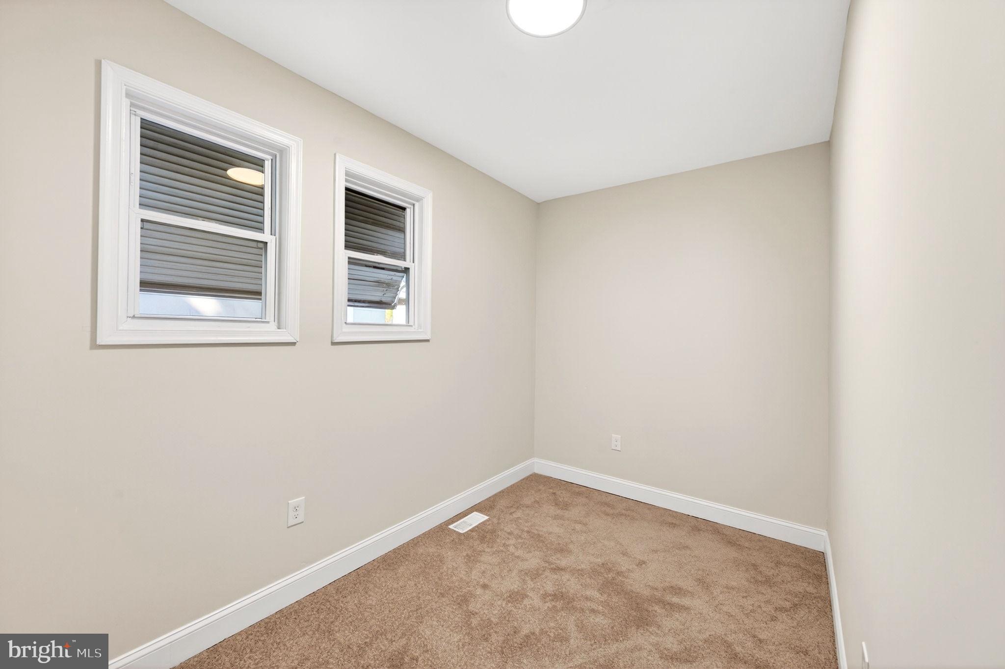 BROAD ACRES - Residential