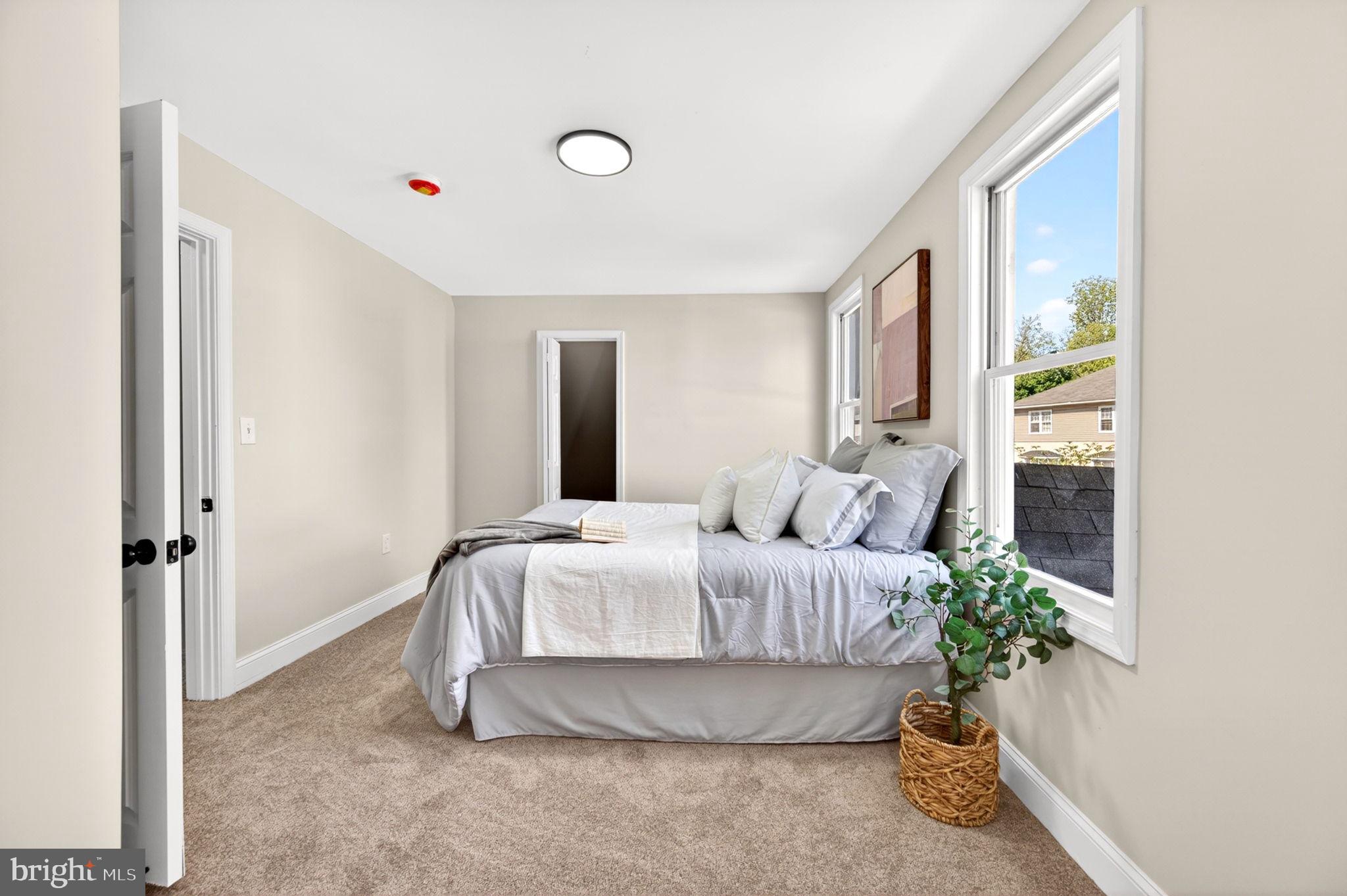 BROAD ACRES - Residential