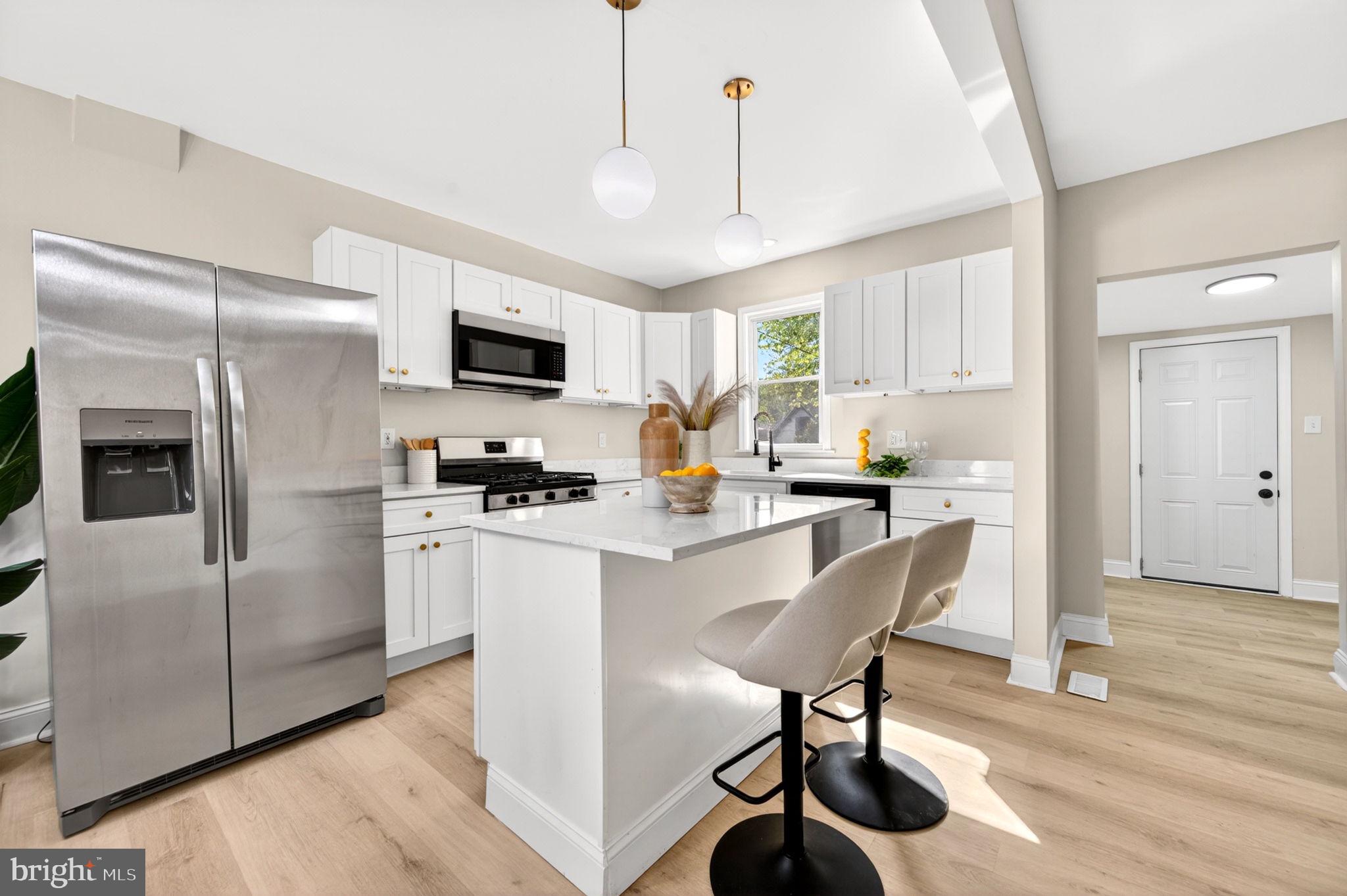 BROAD ACRES - Residential
