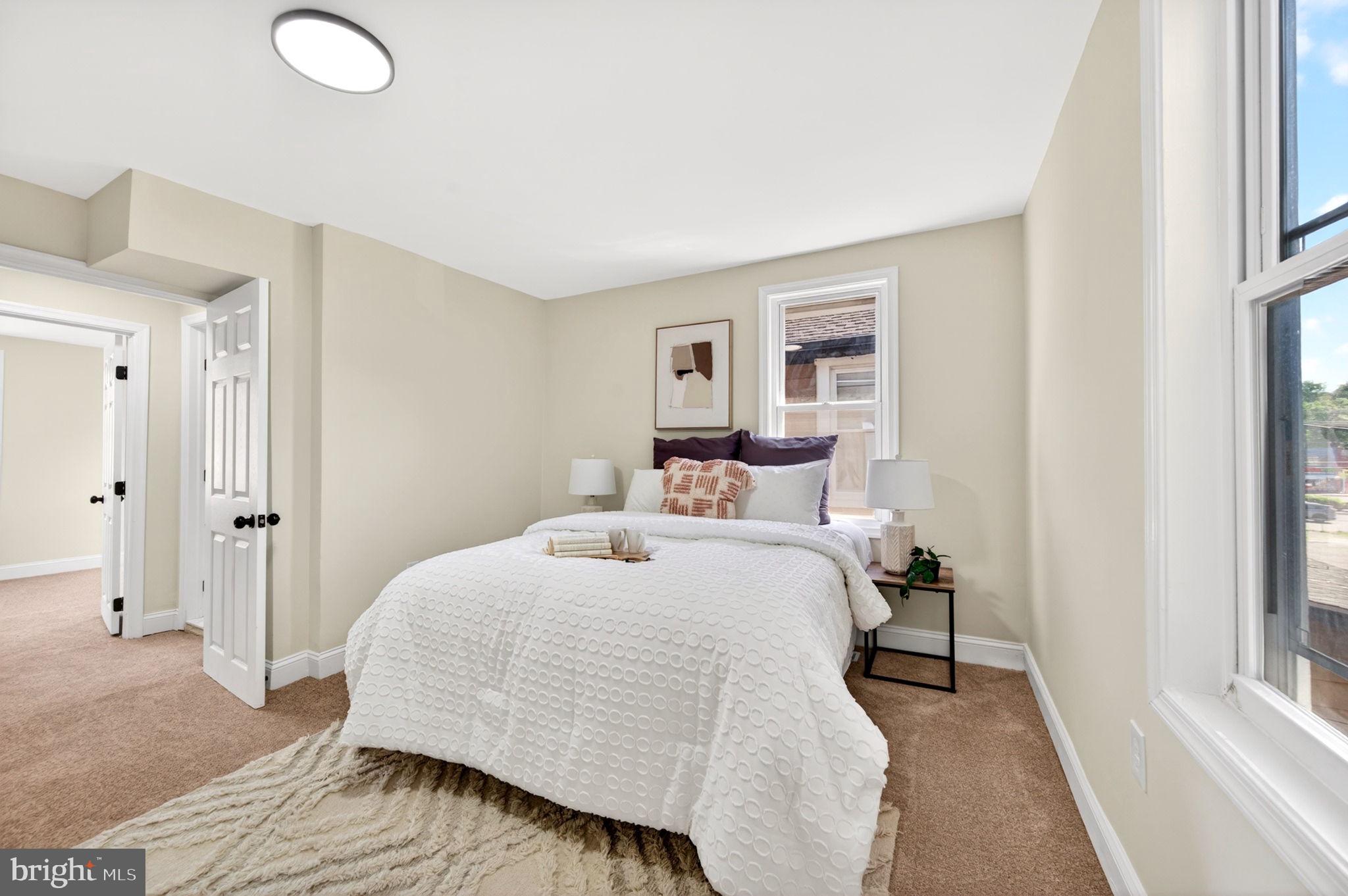 BROAD ACRES - Residential