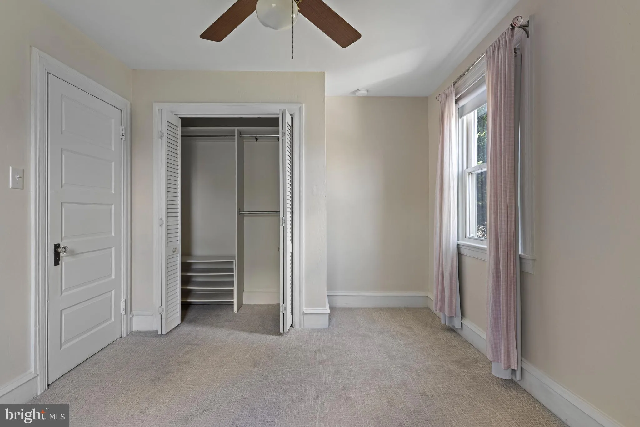 Wayne, Pennsylvania 19087, United States, 3 Bedrooms Bedrooms, ,1 BathroomBathrooms,Residential,Pending,204742