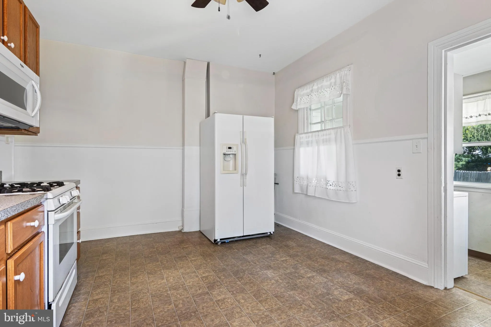 Wayne, Pennsylvania 19087, United States, 3 Bedrooms Bedrooms, ,1 BathroomBathrooms,Residential,Pending,204742