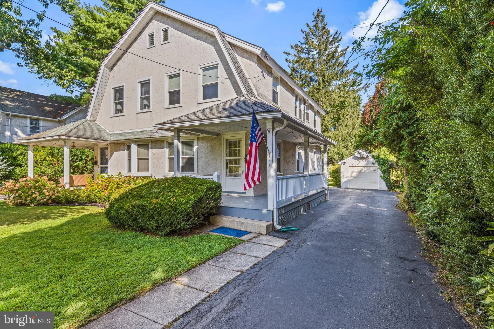 Wayne, Pennsylvania 19087, United States, 3 Bedrooms Bedrooms, ,1 BathroomBathrooms,Residential,Pending,204742