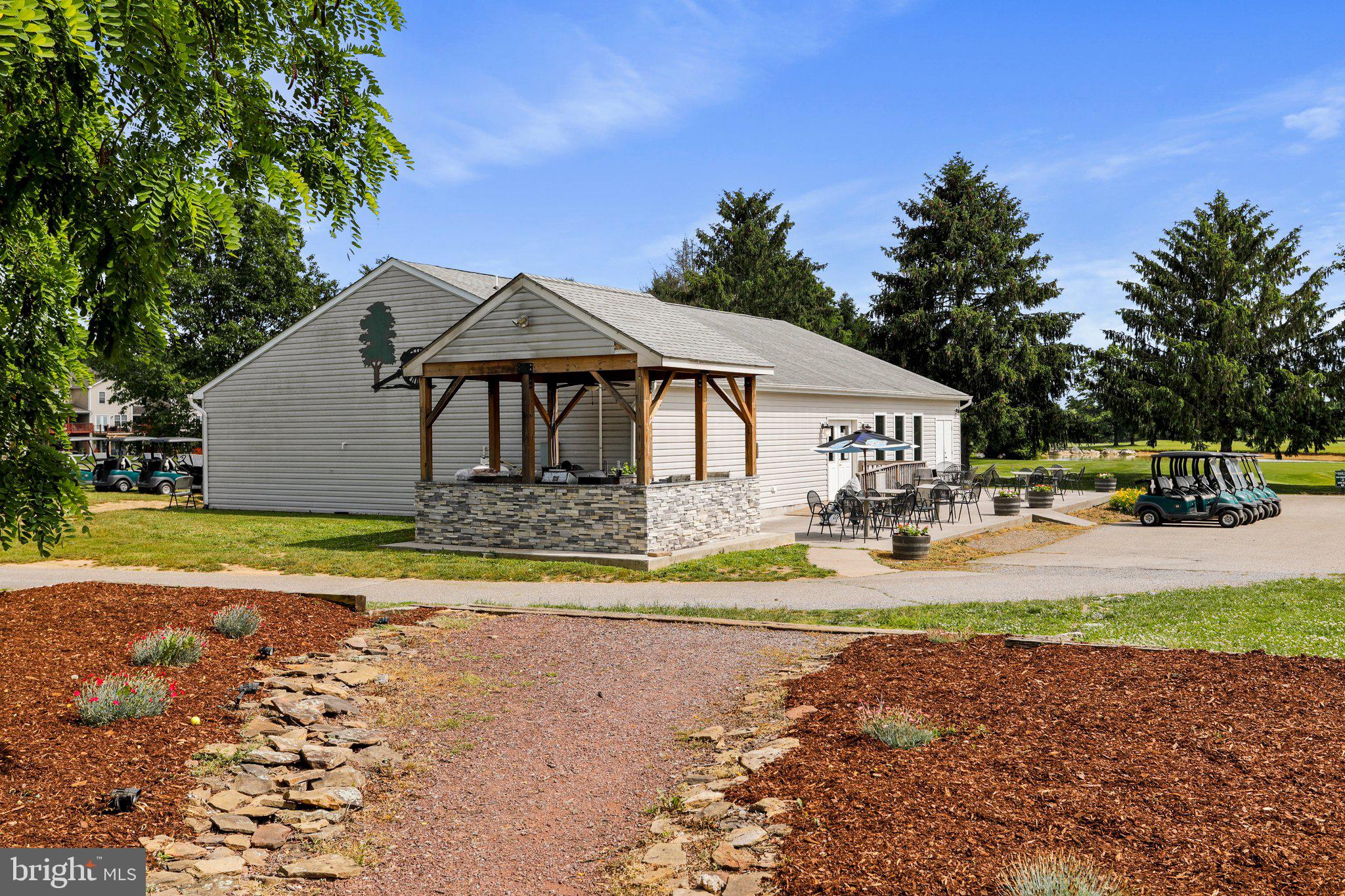 LOCUST HILL - Residential