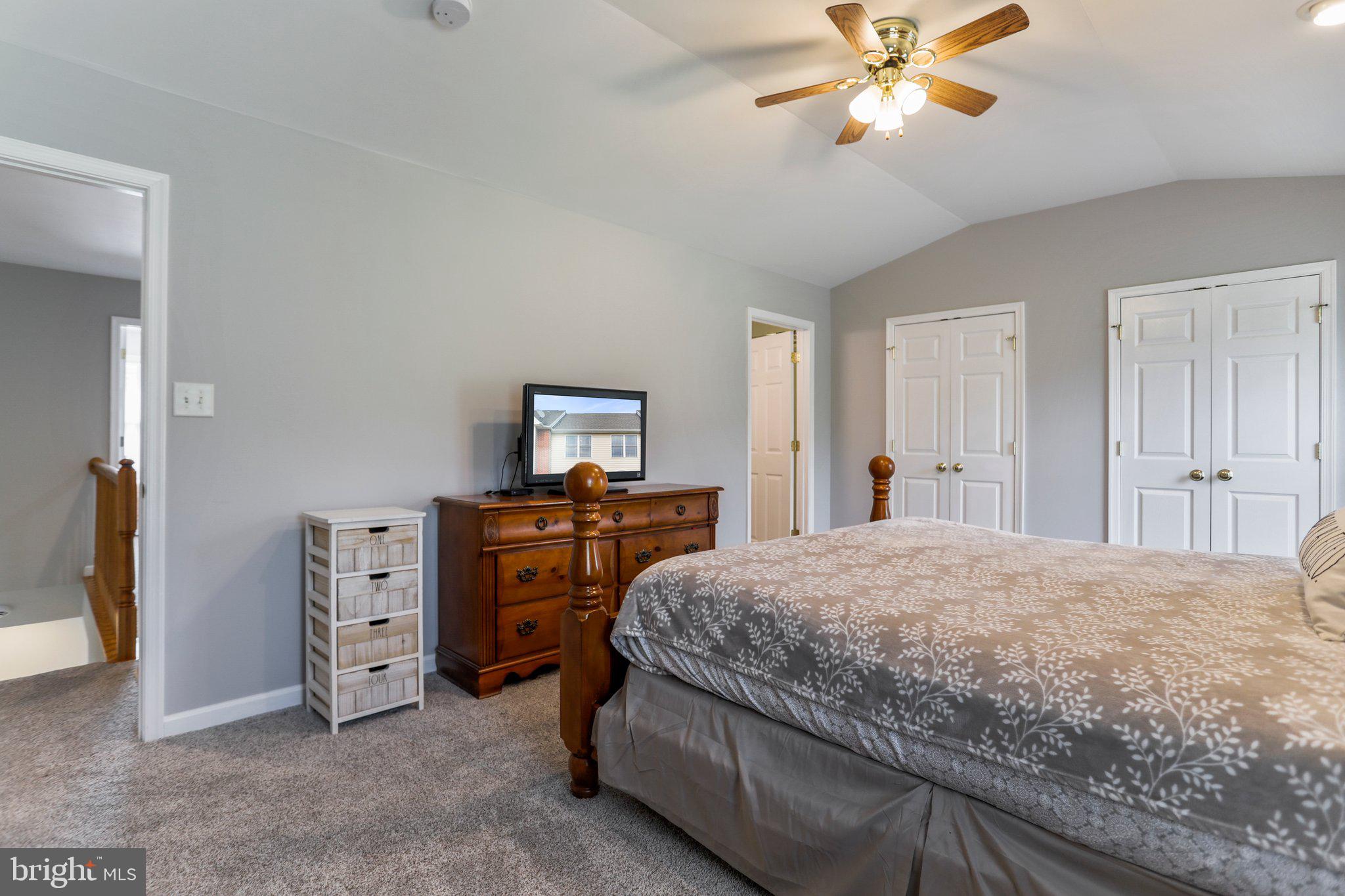 LOCUST HILL - Residential