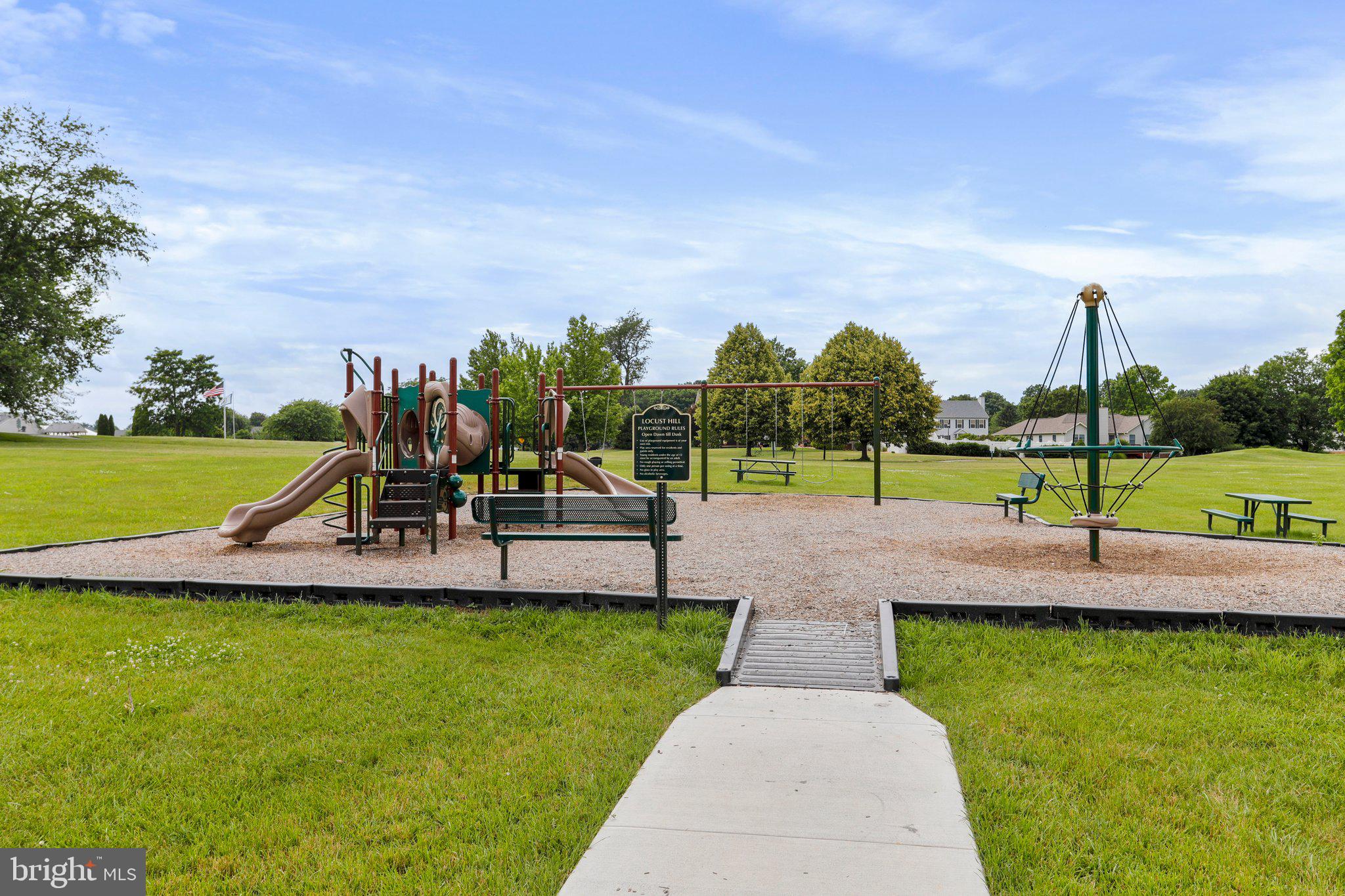 LOCUST HILL - Residential