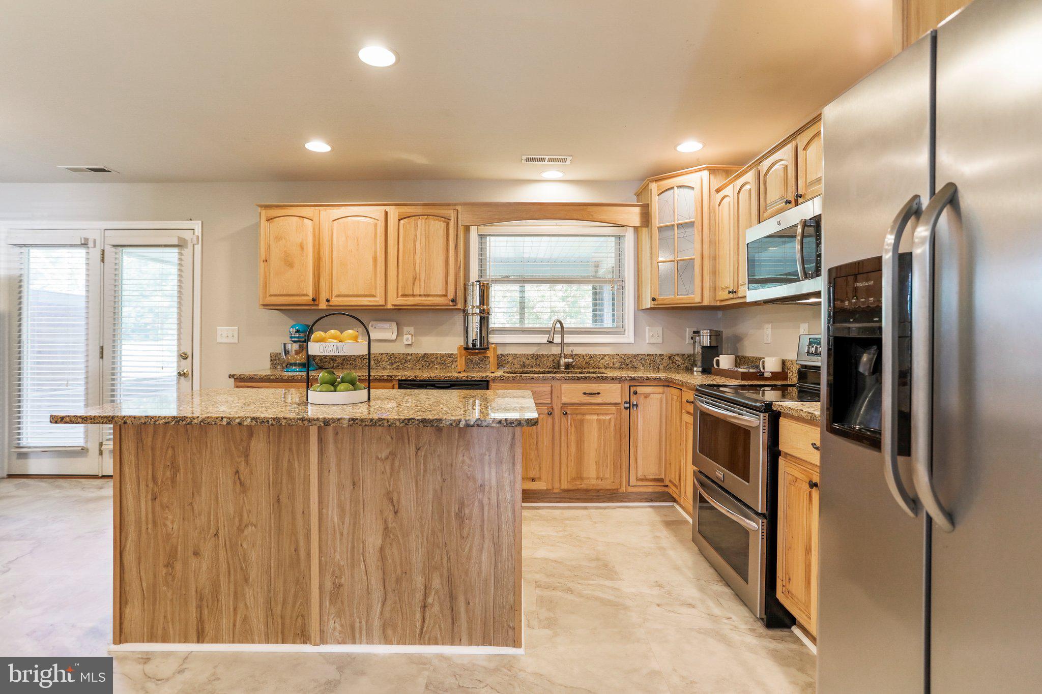 LOCUST HILL - Residential