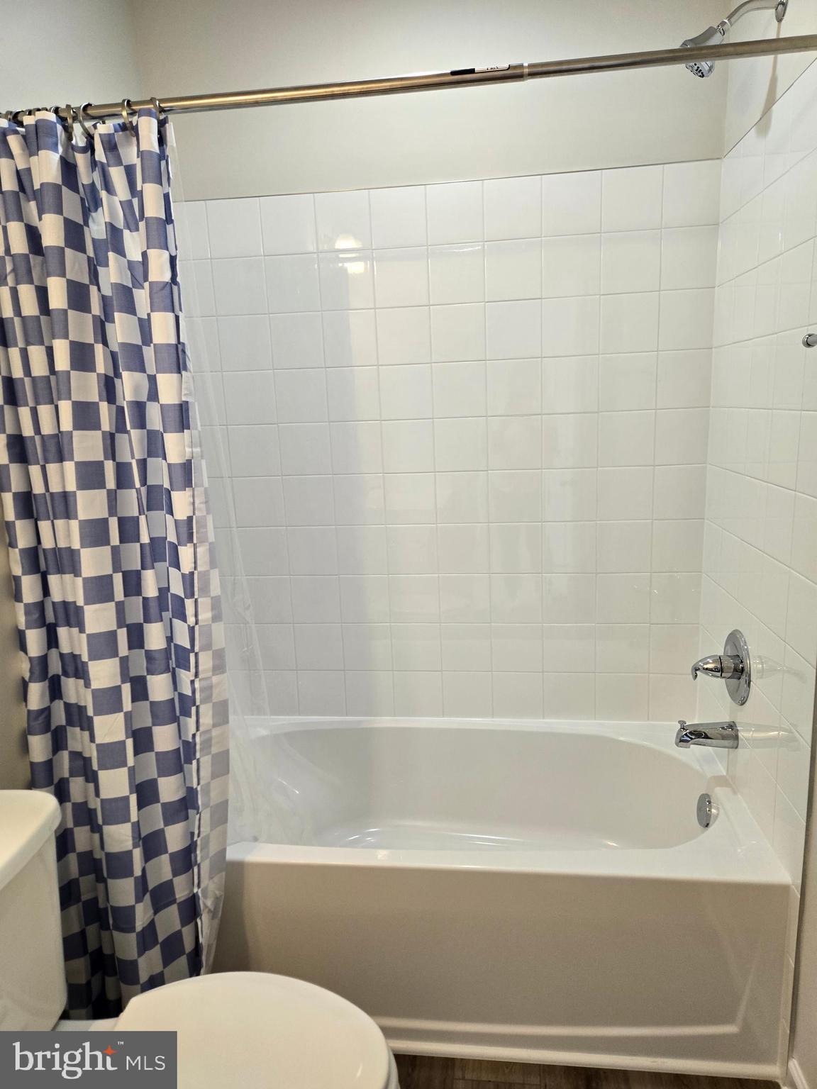 PINTAIL LANDING - Residential Lease