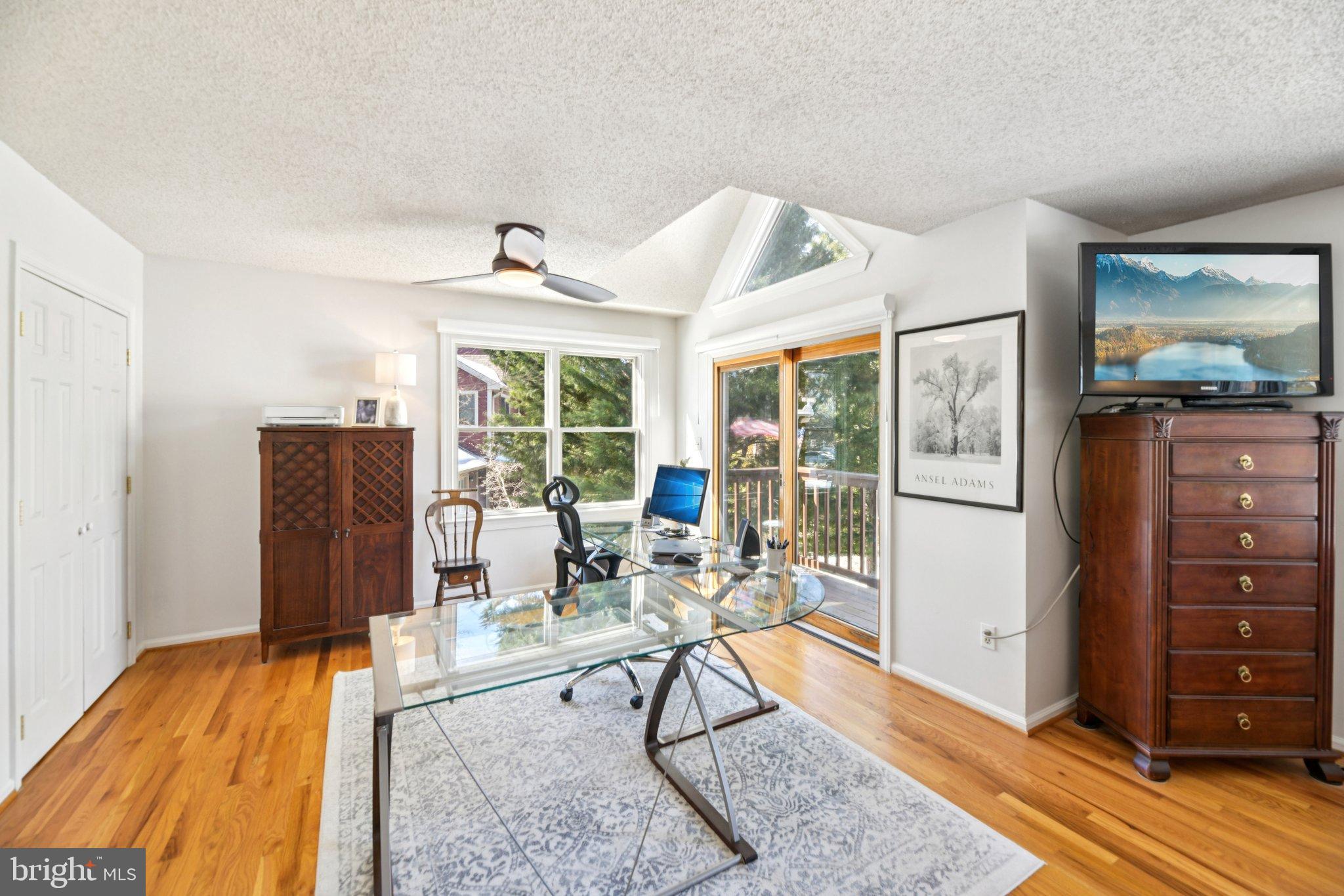 MILL CREEK - Residential