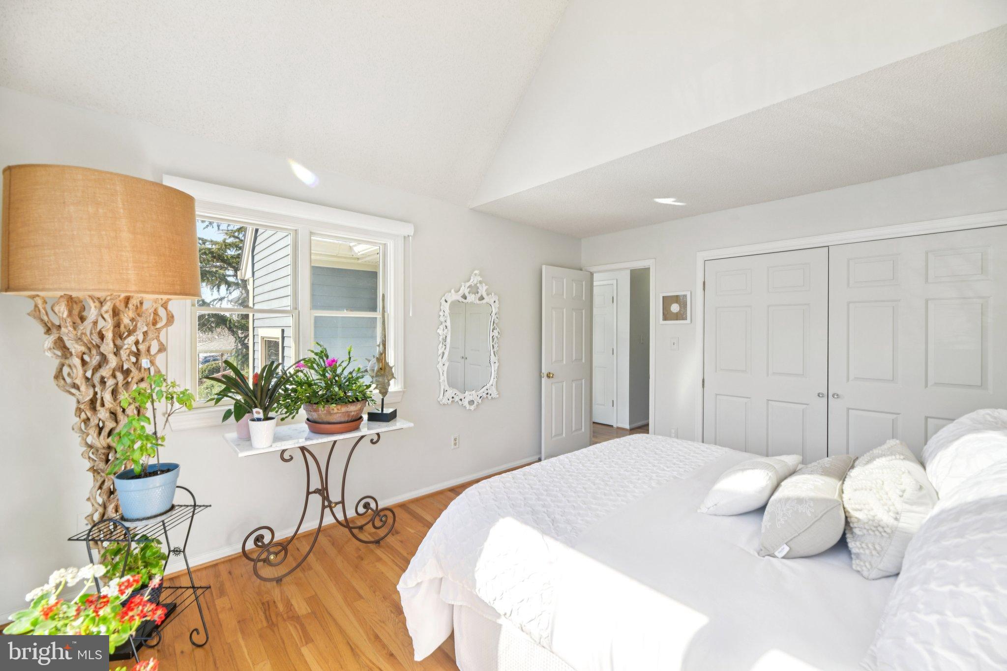 MILL CREEK - Residential