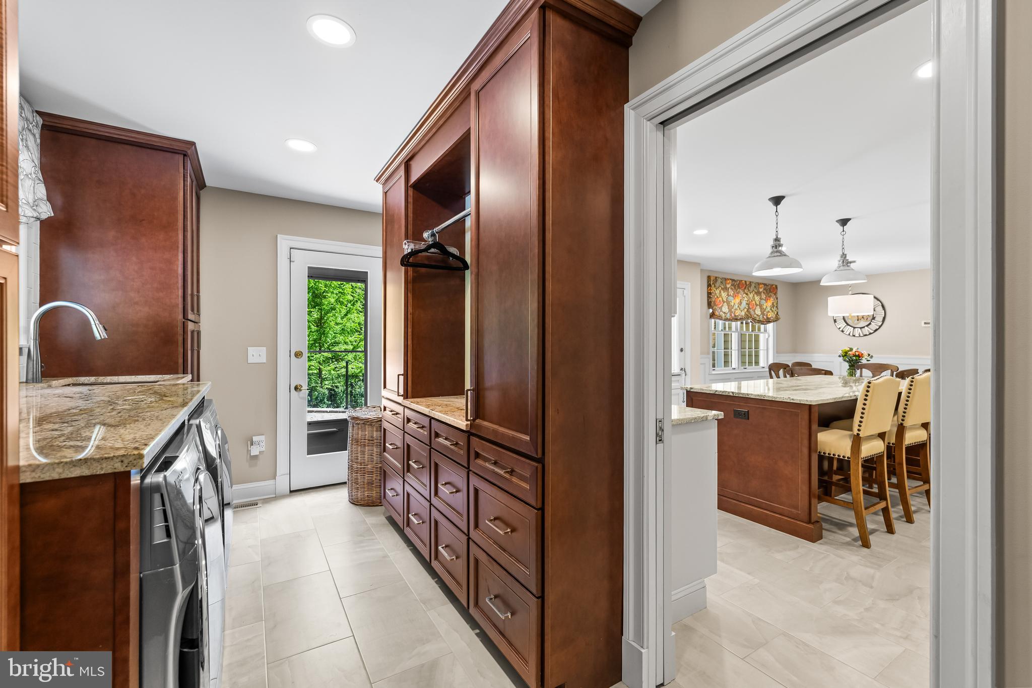 LUTHERVILLE - Residential