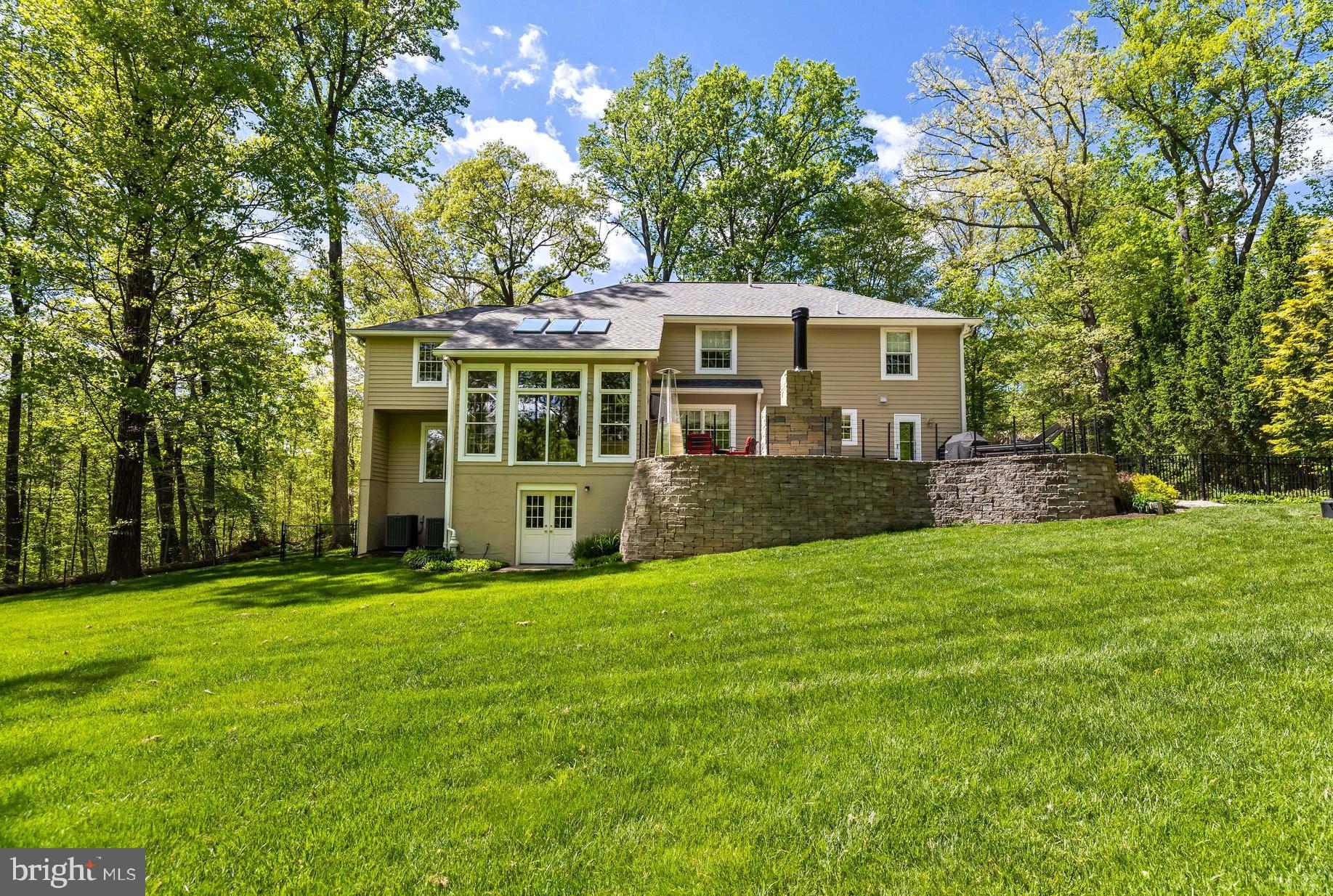 LUTHERVILLE - Residential