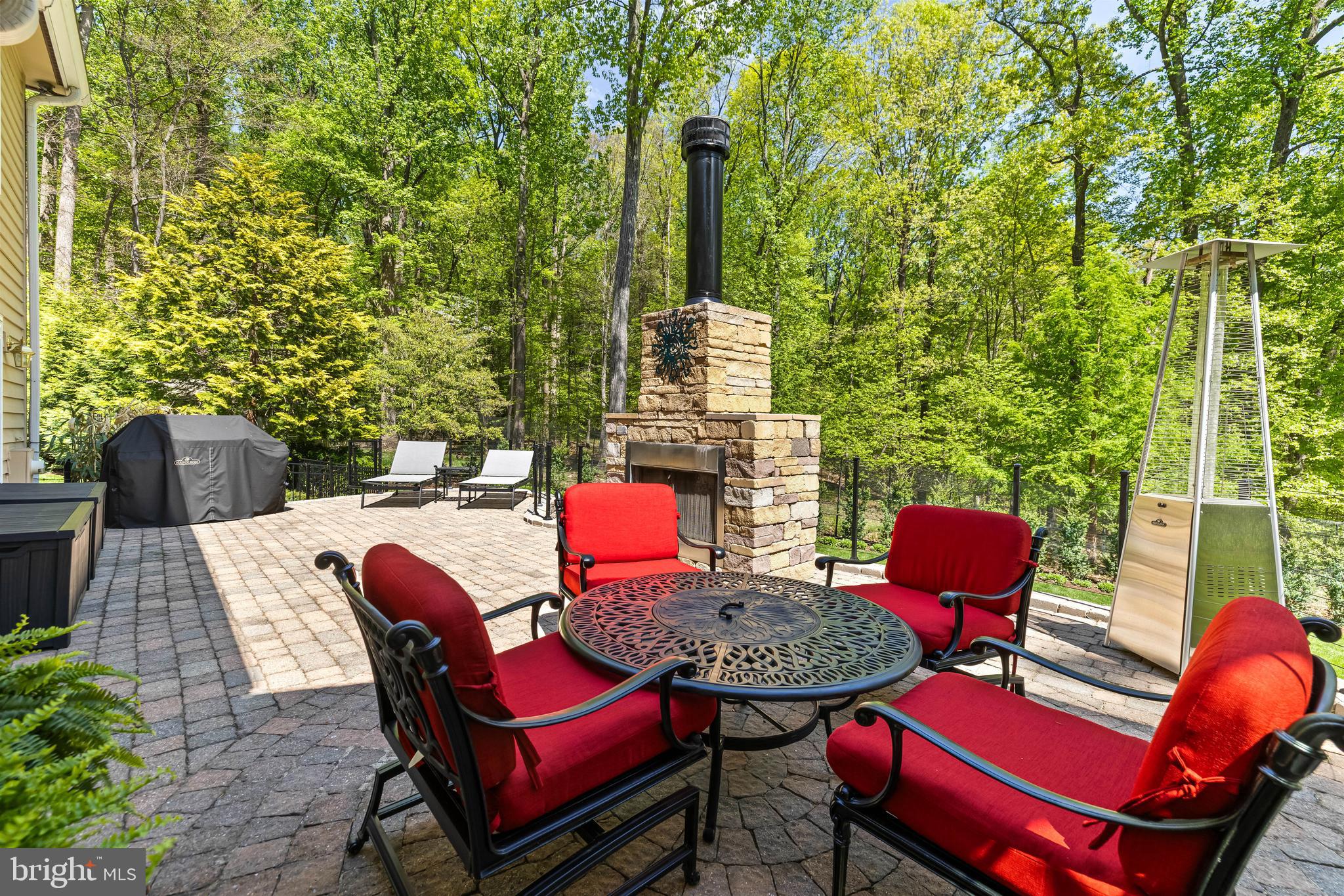 LUTHERVILLE - Residential