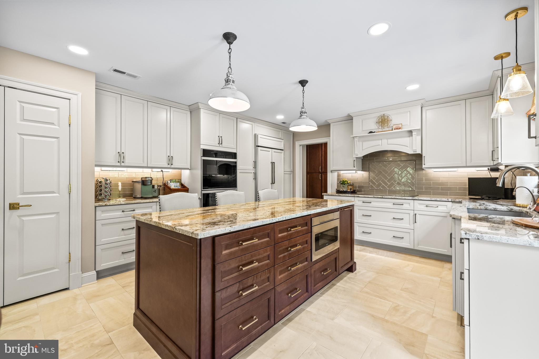 LUTHERVILLE - Residential