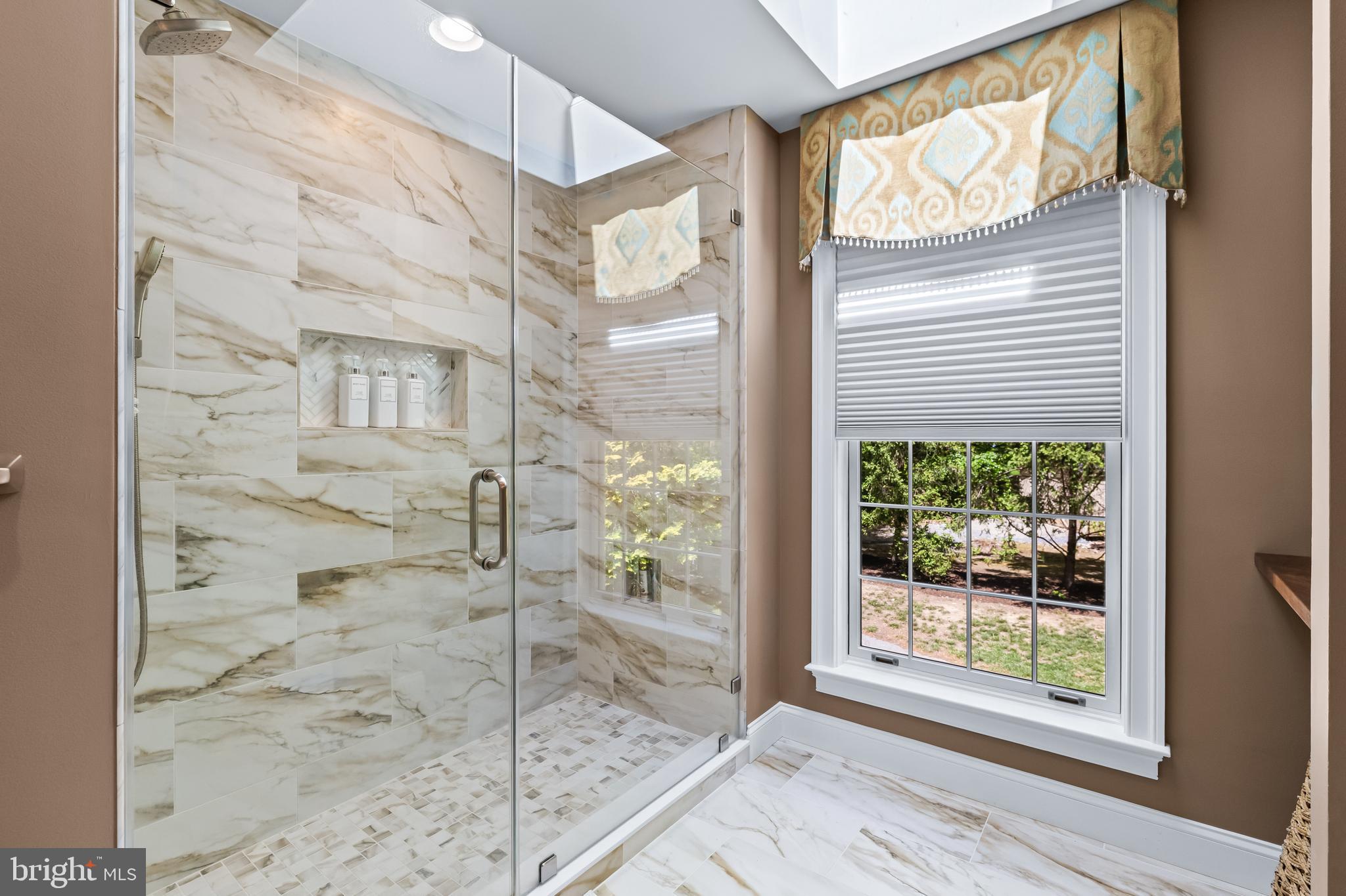 LUTHERVILLE - Residential
