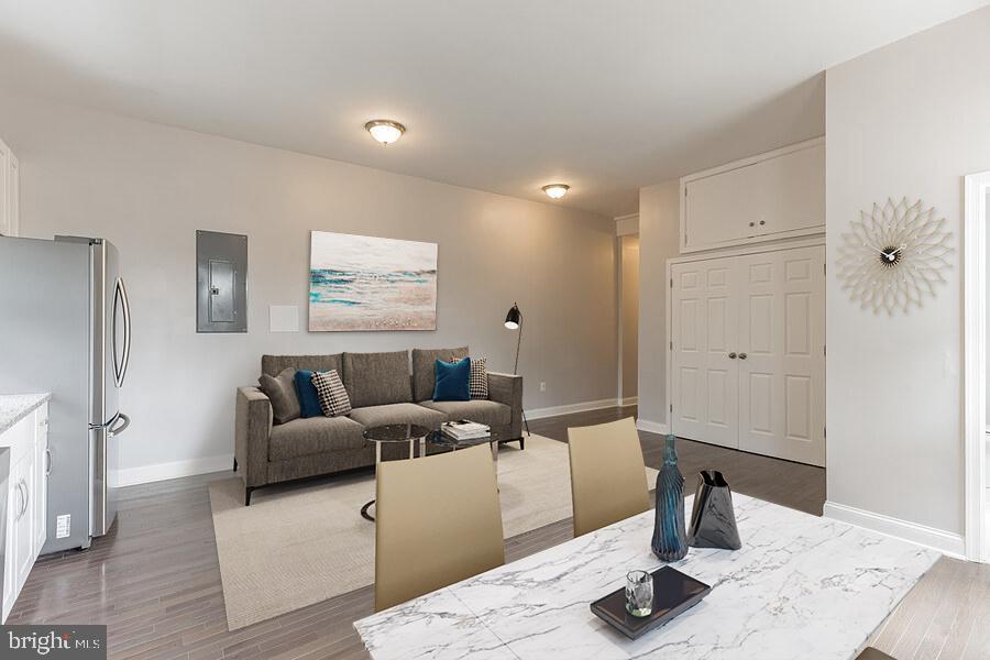 WAVERLY - Residential Income