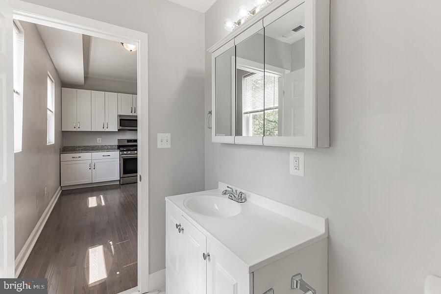 WAVERLY - Residential Income