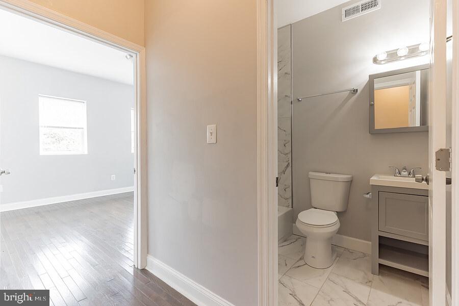 WAVERLY - Residential Income