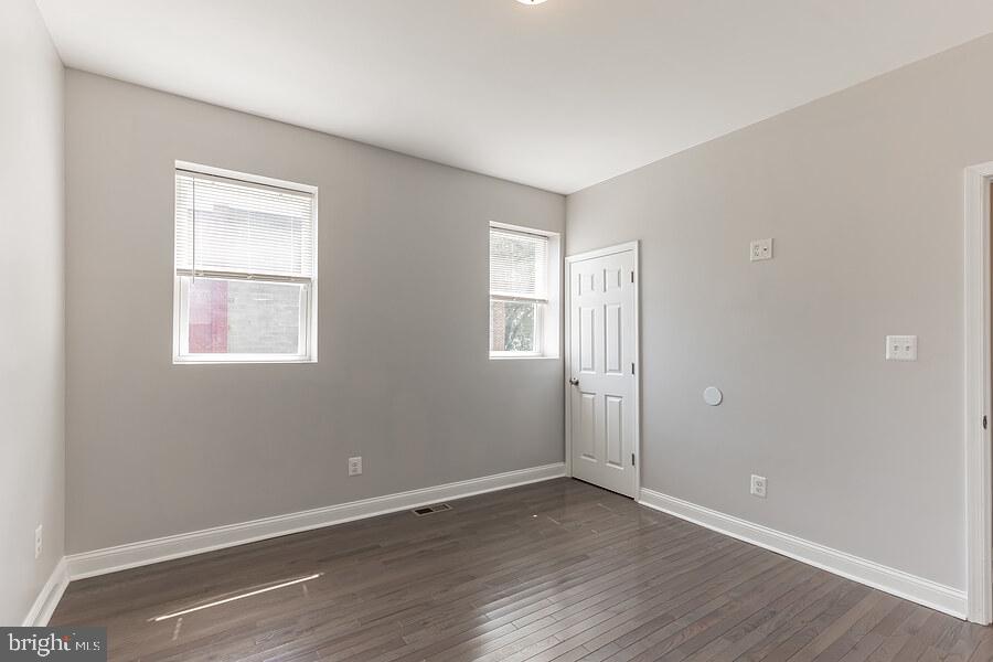 WAVERLY - Residential Income