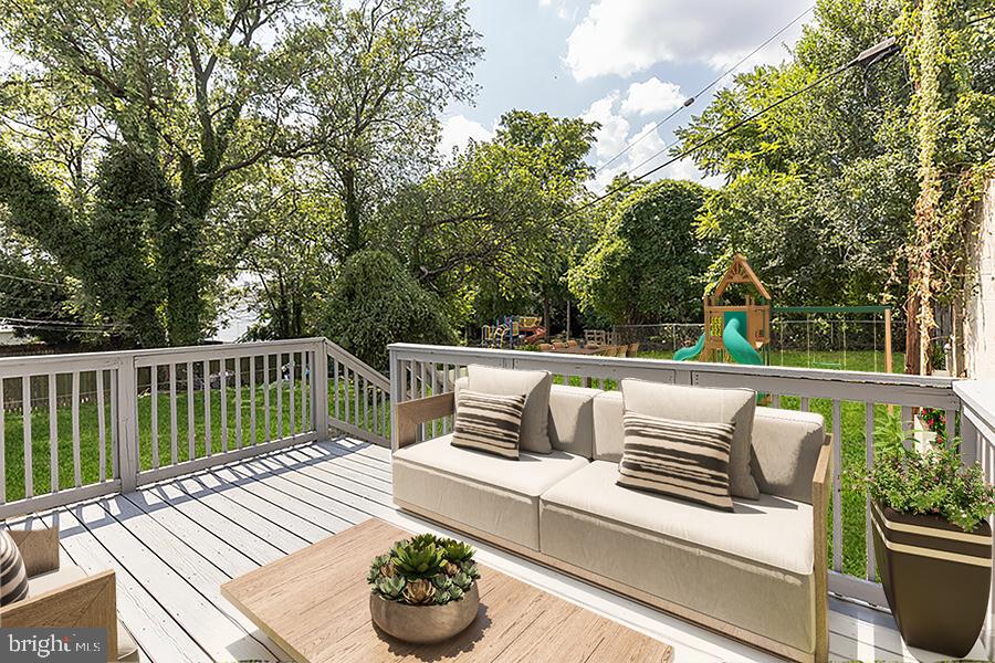 WAVERLY - Residential Income