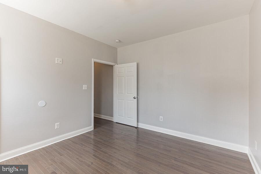 WAVERLY - Residential Income