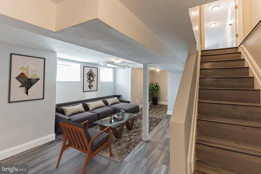 WAVERLY - Residential Income