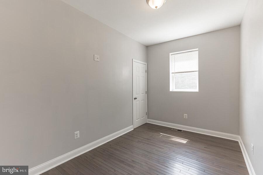 WAVERLY - Residential Income