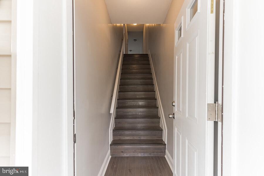 WAVERLY - Residential Income