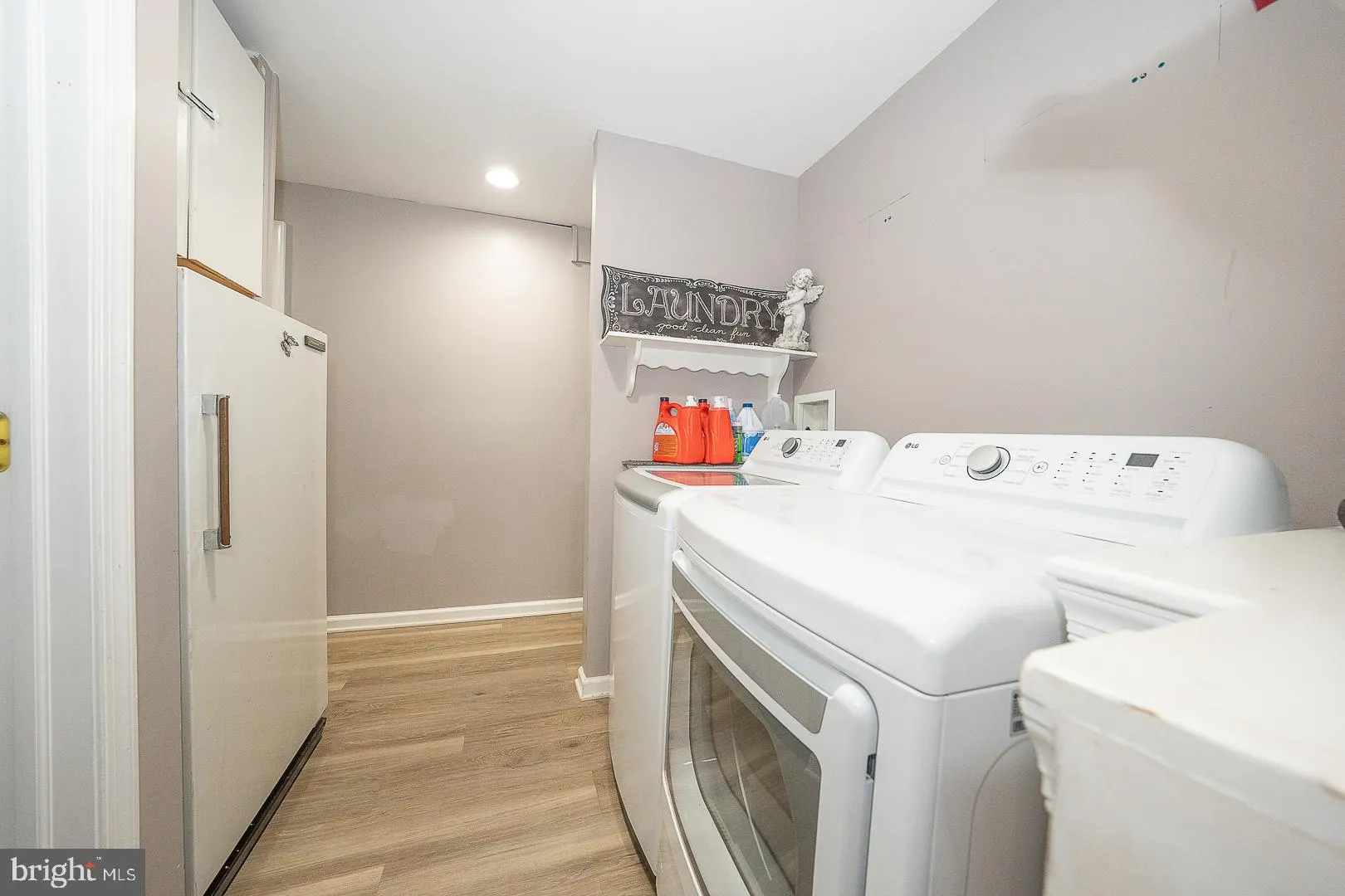 Telford, Pennsylvania 18969, United States, 4 Bedrooms Bedrooms, ,2 BathroomsBathrooms,Residential,Pending,22335